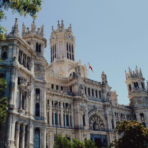 İspanya Turu Madrid Cibeles Meydanı tarihi belediye sarayı mimarisi