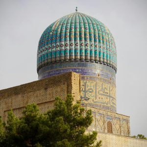 Büyük Türkistan Turu Kazakistan Türkistan şehri Hoca Ahmet Yesevi Türbesi ve devasa çini kubbesi